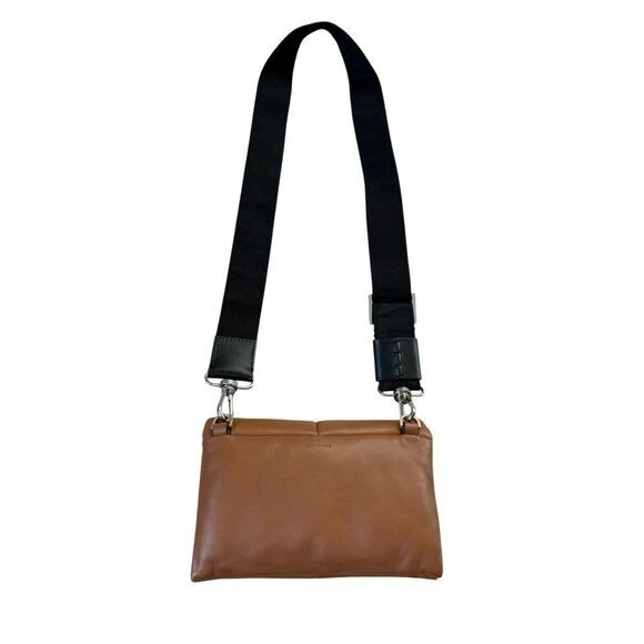 BOLSO BANDOLERA DE CUERO ACOLCHADO EZRA Allsaints Marrón Foto 3 de 4