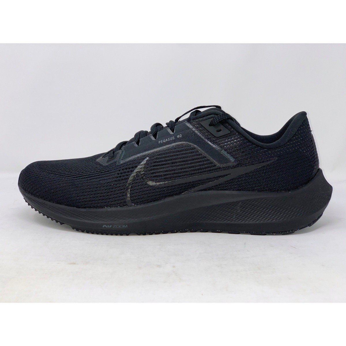 大きいサイズ　試着のみ　Nike Pegasus 40ブラックus13 31cm Nike Air Zoom Pegasus 40 Triple Black Sneakers, Size 14 BNIB