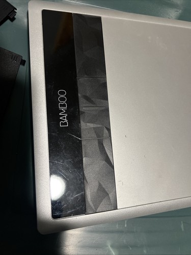 Wacom BAMBOO CTH-470 Graphic Drawing Touch Tablet with Capture Pen- No Battery - Picture 2 of 5