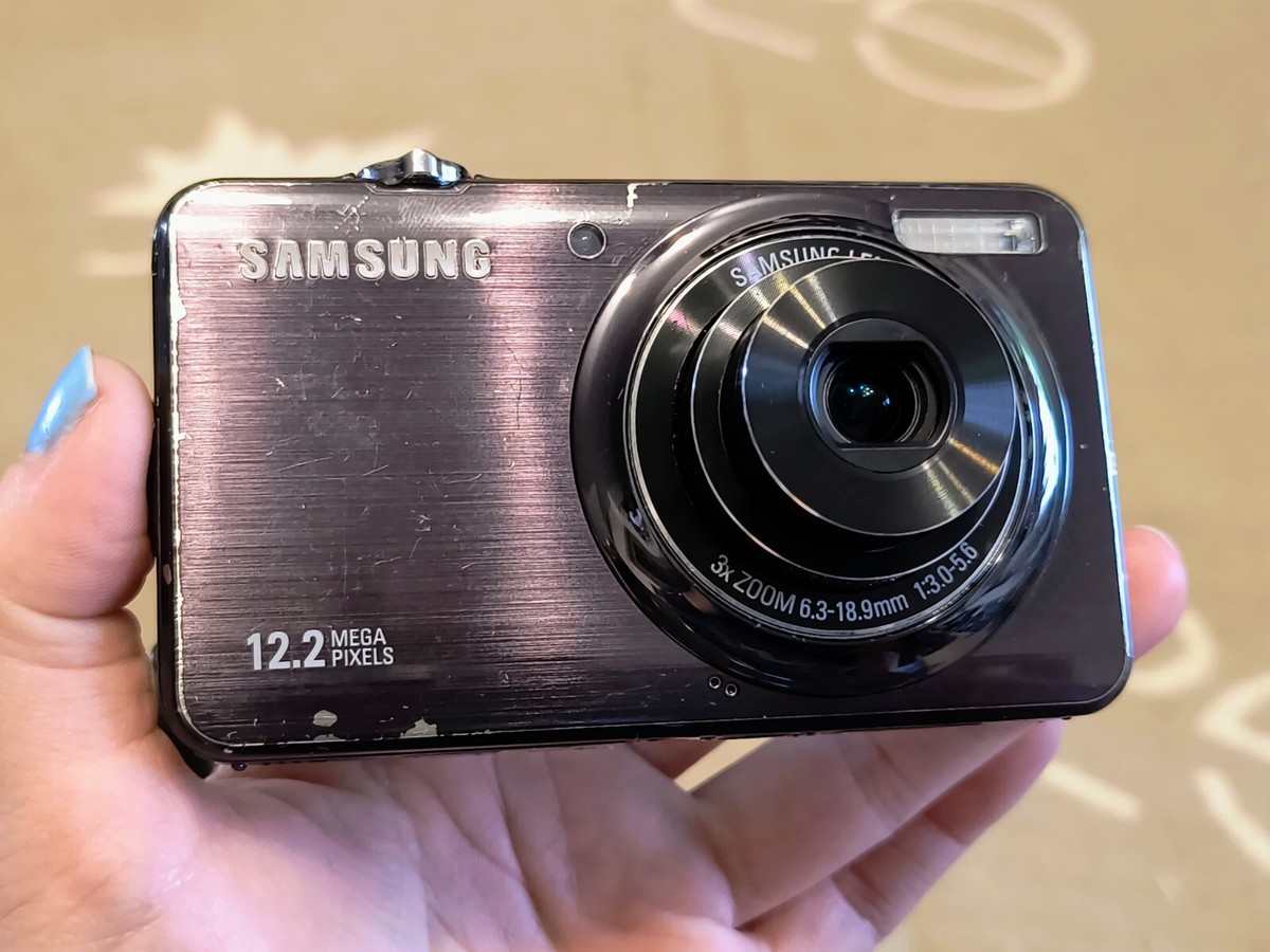 Samsung TL100 12.2MP Digital Camera - Black Fully Working Fine