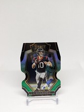 2022 Panini SELECT🔥DAVIS MILLS🔥MINT?!🔥BLACK & GREEN PRIZM🔥#139🔥📈