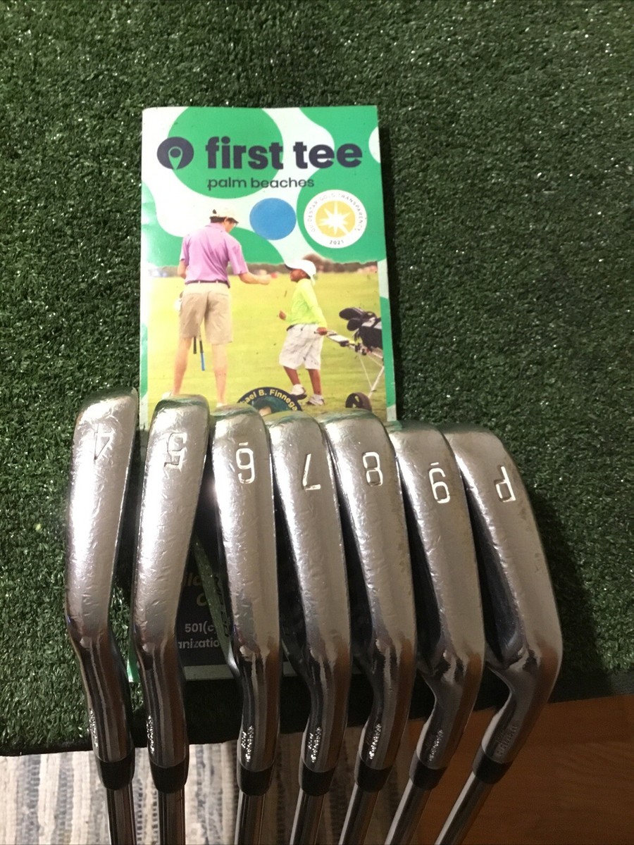 よ*ん様 Mizuno MP ゴルフバッグ GF FORGED 1025E よ*ん様 Mizuno MP ゴルフバッグ GF FORGED 1025E