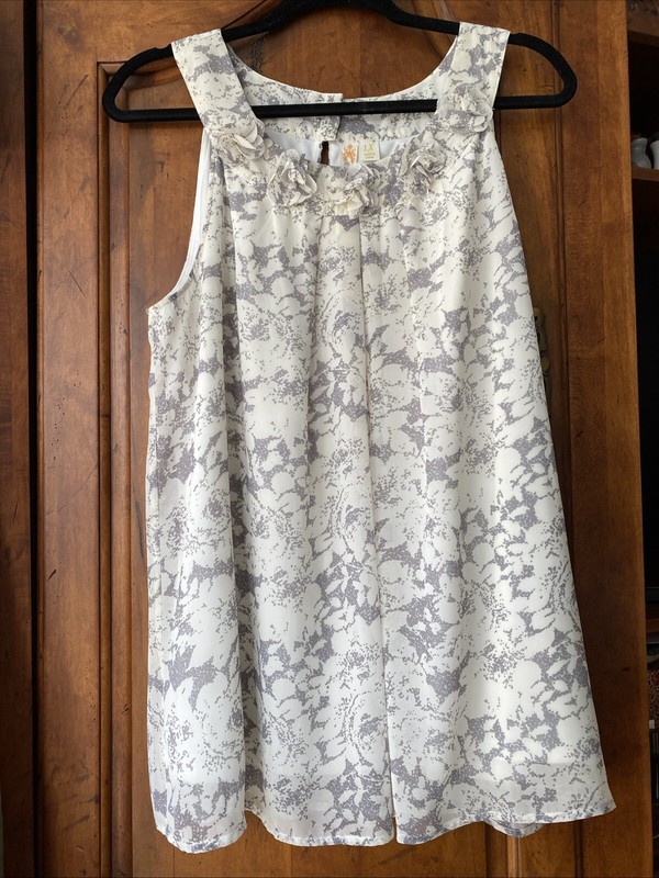 Adiva Top 1X Sleeveless Gray Ivory Floral Two Layer Easy To Wear Preowned