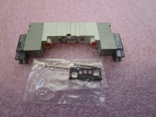 (1 NEW) SMC SYJ3230-5MOZ Solenoid Valve