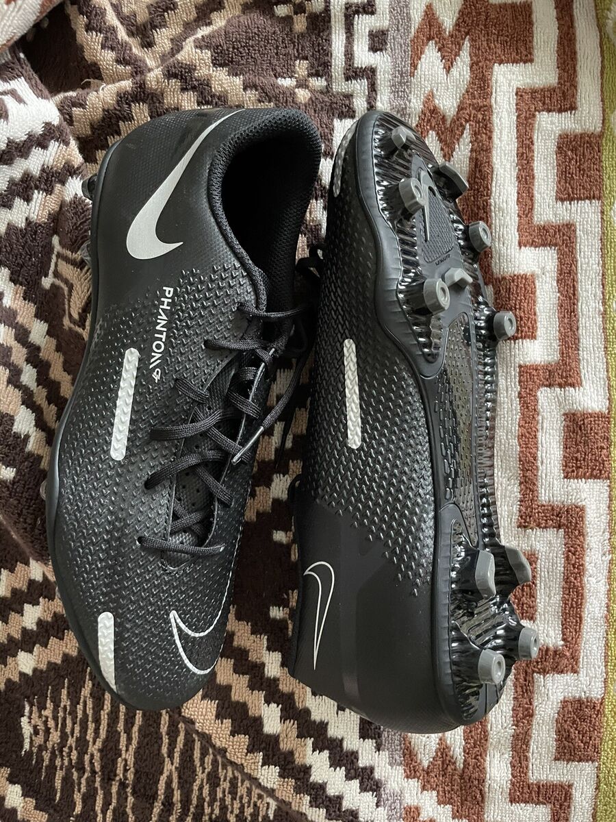 Sz 7.5 Nike Phantom GT2 Club FG/MG Black Metallic Silver Sz 7.5 Nike Phantom GT2 Club FG/MG Black Metallic Silver