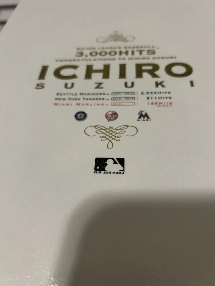 ICHIRO SUZUKI 3000 HITS MEMORIAL BOOK Major League Baseball Official Only In JP - Image 3 of 4