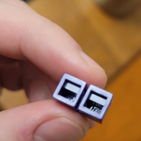 READ LEGO Batman vintag Minifigure The Penguin 7885 7783 Dark Purple Short Legs