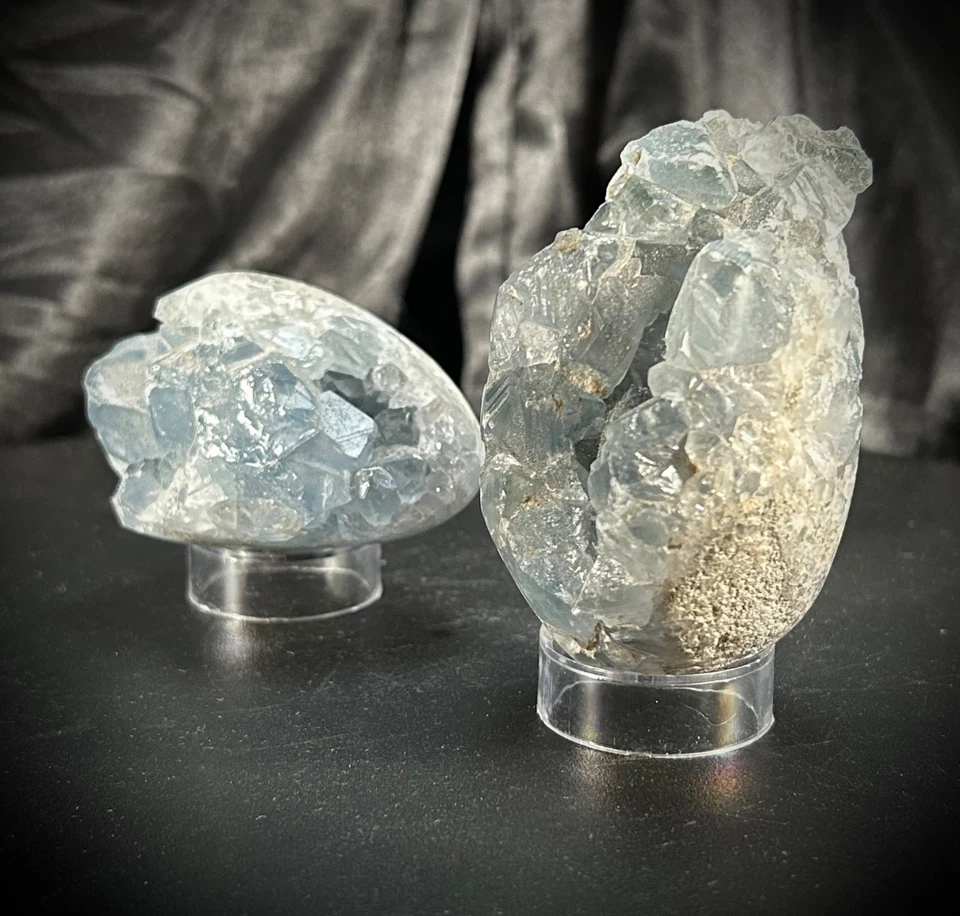 Pair of Celestite Freeform Specimens with Clear Acrylic Stands 1lb 5.8oz - Image 2 of 4
