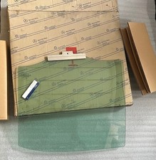 Mercedes W210 Tür Fenster Glas Hinten Links Grün A2107300118 Mercedes W210 Tür Fenster Glas Hinten Links Grün A2107300118