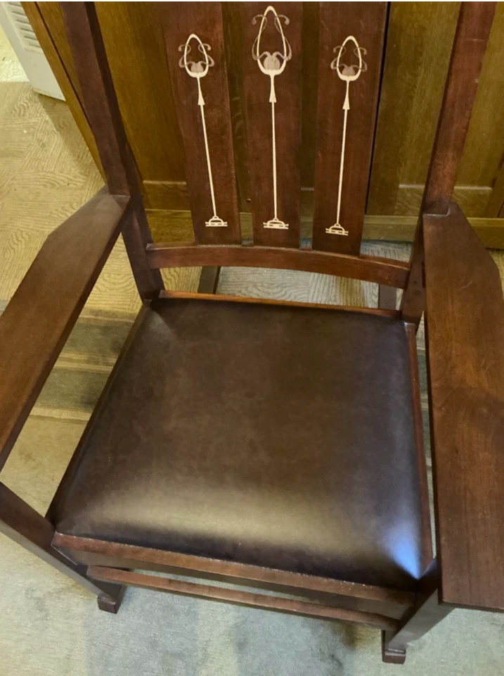 Mecedoras Harvey Ellis Mission Arts & Craft 1 cereza/1 roble con incrustaciones adhesivas Foto 4 de 4