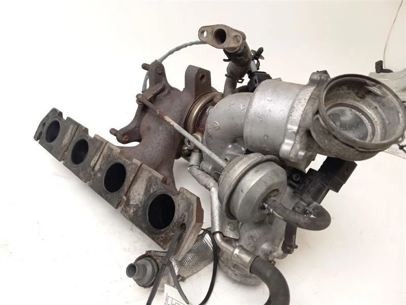 Volkswagen CC 2010 turbo supercargador Foto 4 de 4