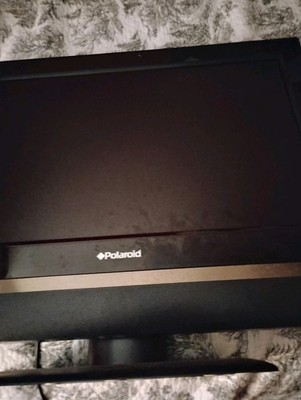 15 inch Polaroid TV with remote