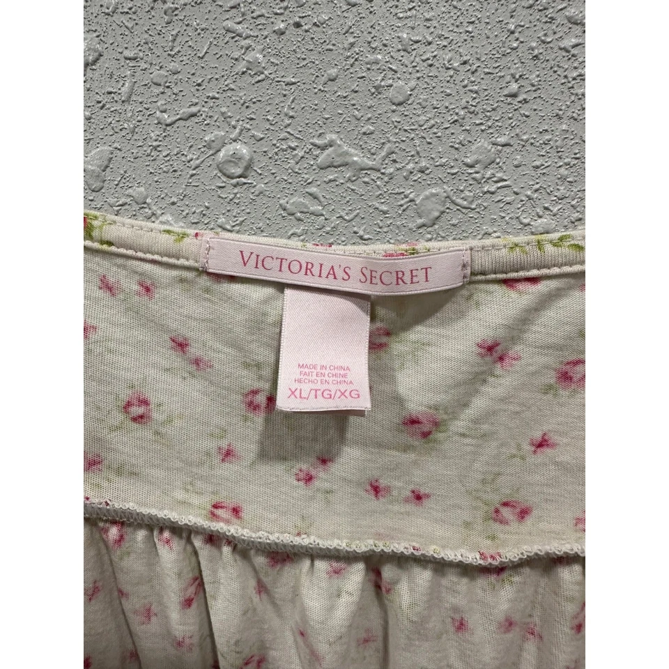 Blusa sin mangas Victoria's Secret XL con ribete floral de encaje cami Foto 3 de 4