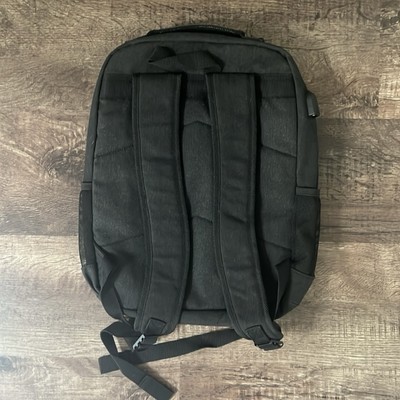 NWT Bella Russo 17” Canvas Black Laptop Backpack w/ USB Port  display picture 2