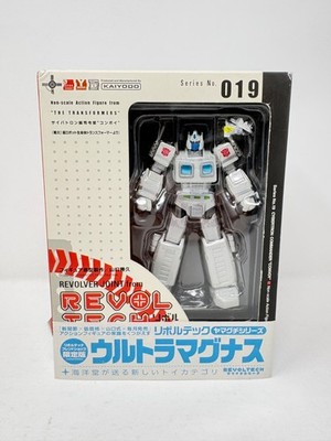 KAIYODO REVOLTECH THE TRANSFORMERS #019 CONVOY ULTRA MAGNUS NEW SEALED US