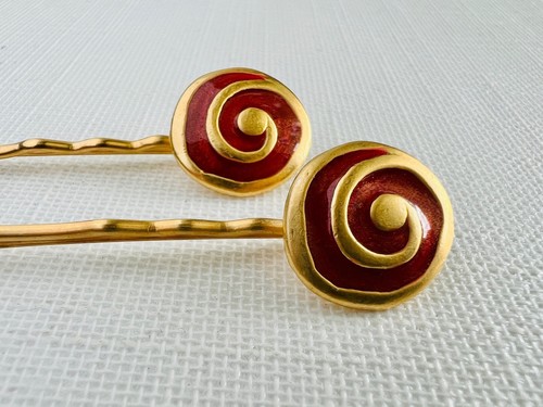 2 Vintage Gold Plated Enamelled Hair Grips Slides Pins Swirl Spiral Oxblood Red - Picture 3 of 8