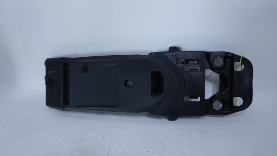 Suzuki GSXR 600 750 2008 2009 trasero trasero trasero bandeja de batería 147255 OEM Foto 3 de 4