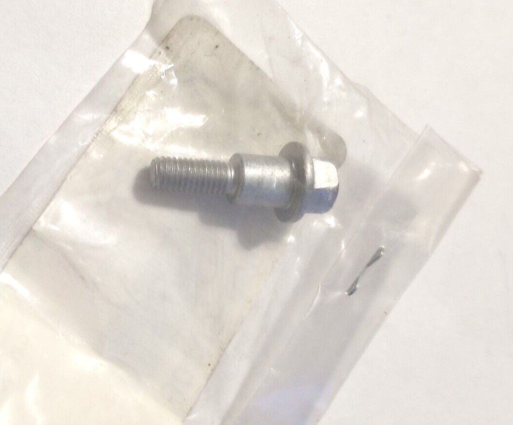 Yamaha GP800, GP1200, LST1200 Bolt NOS 90109-05MA0 (L-1476) | eBay