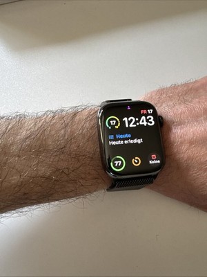 Apple Watch Series 7 Edelstahl   hochwertig, elegant, komplett mit Zubehör
