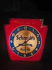 RARE Vintage Schmidt’s Beer Ale Light Clock