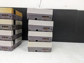 Lot of Nintendo Entertainment System NES Consoles (For Parts/Repair)