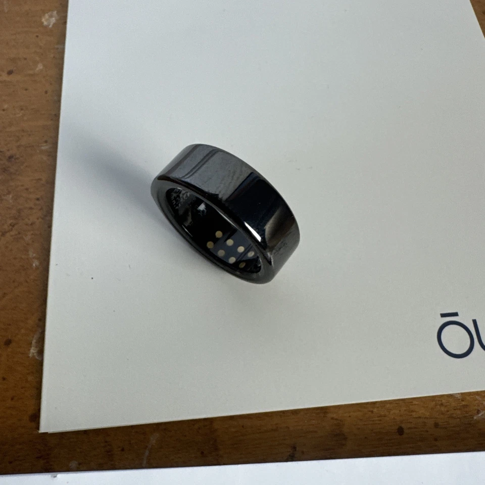 Oura Ring Gen3 Heritage Black Finish Size US08 Set Smart Ring - Image 4 of 4