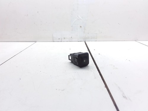 VW BORA Schalter zum Öffnen des Kraftstofftanks 3B0959833A 1.90 Diesel 31231312