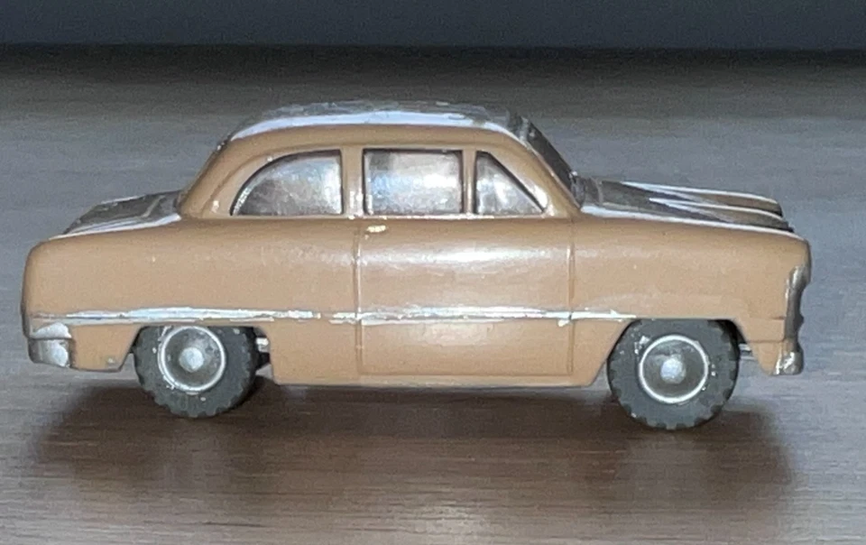 Siku Plastik V 19 Ford M 12