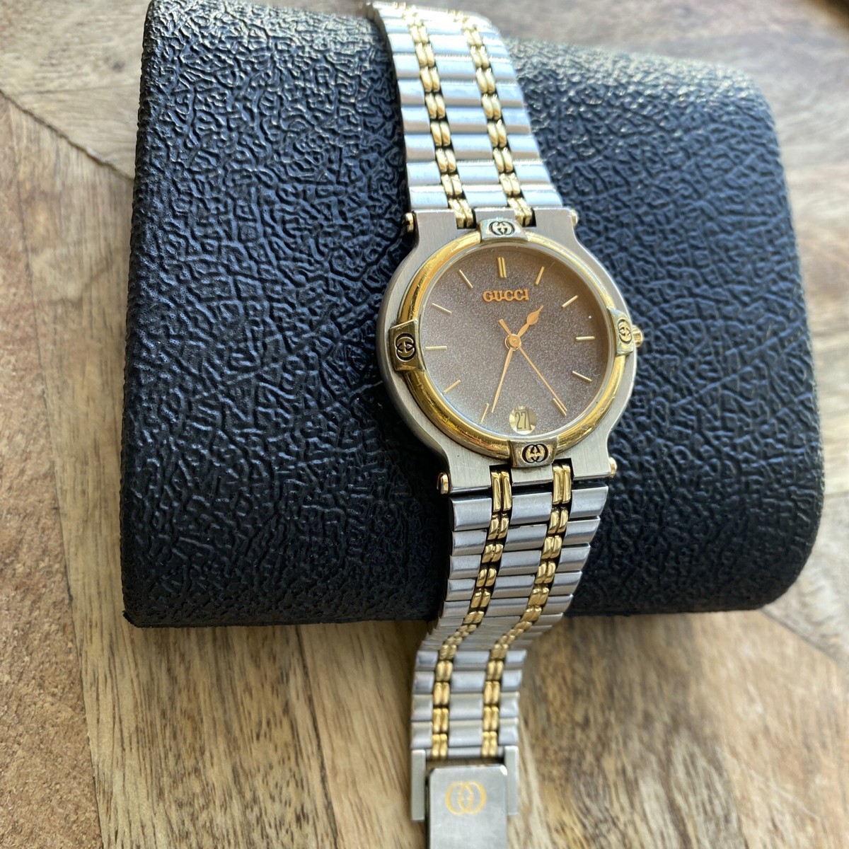 Vintage Authentic Gucci Gold + Silver Stainless Steel Wrist Vintage Authentic Gucci Gold + Silver Stainless Steel Wrist
