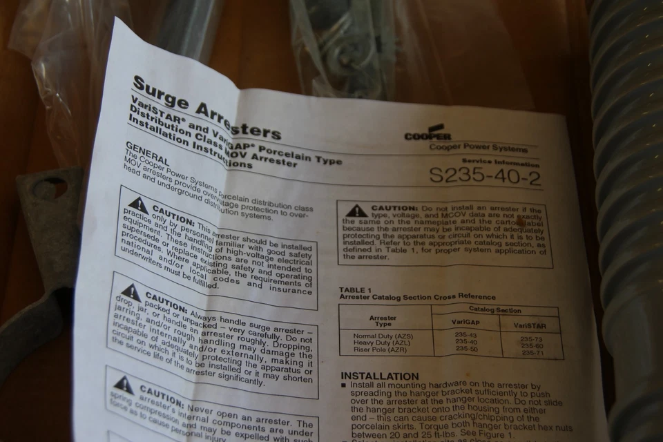 COOPER VARIGAP ARRESTER HEAVY DUTY AZL 10KV  AZL501B10R NEW IN BOX - Image 2 of 3