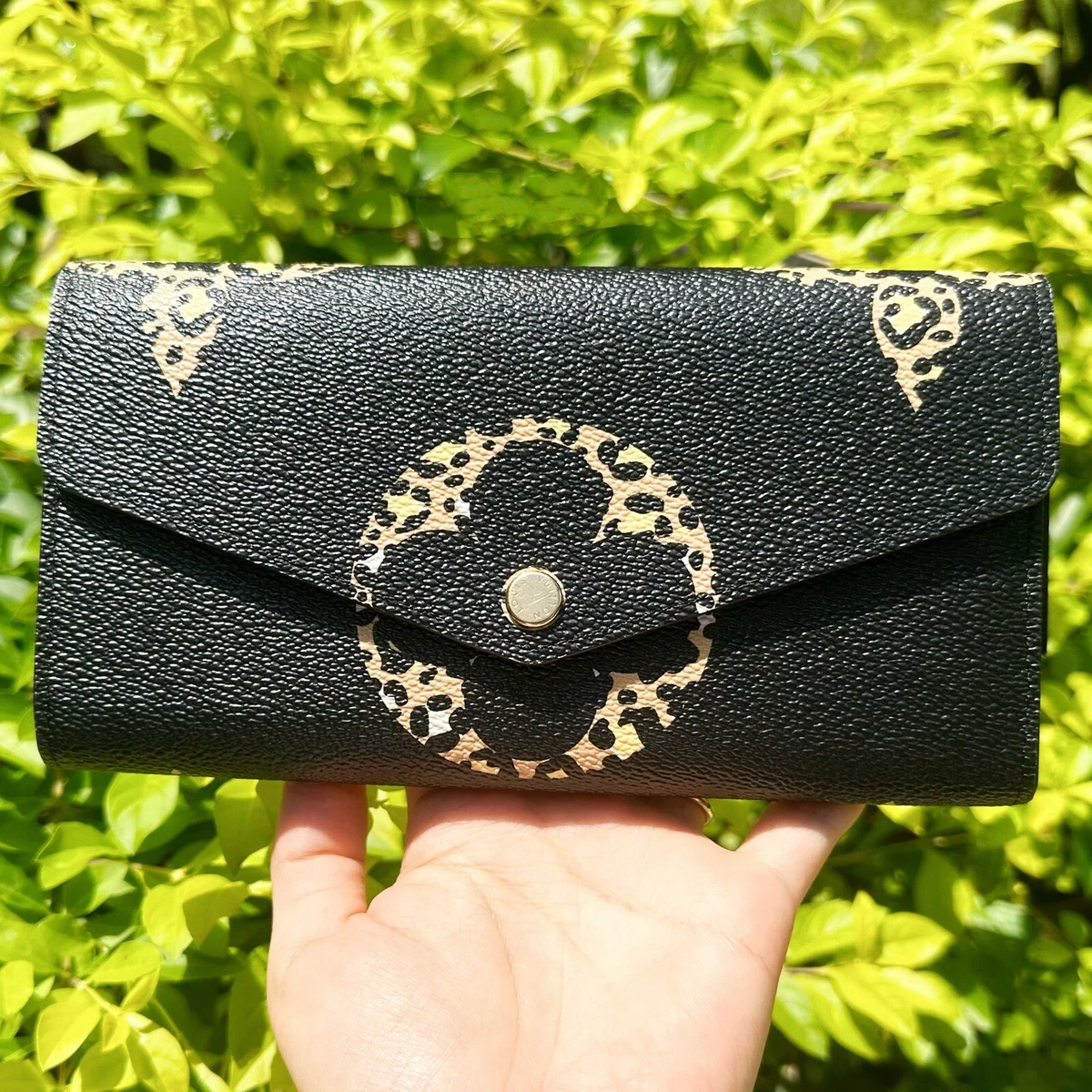 Louis Vuitton LV Wallet Portefeuille