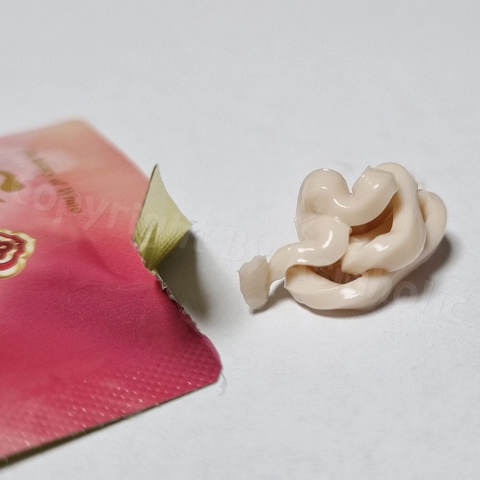 The history of Whoo Intensive Revitalizing Eye Cream 1ml (10pcs ~ 150pcs) Sample - Image 3 of 4