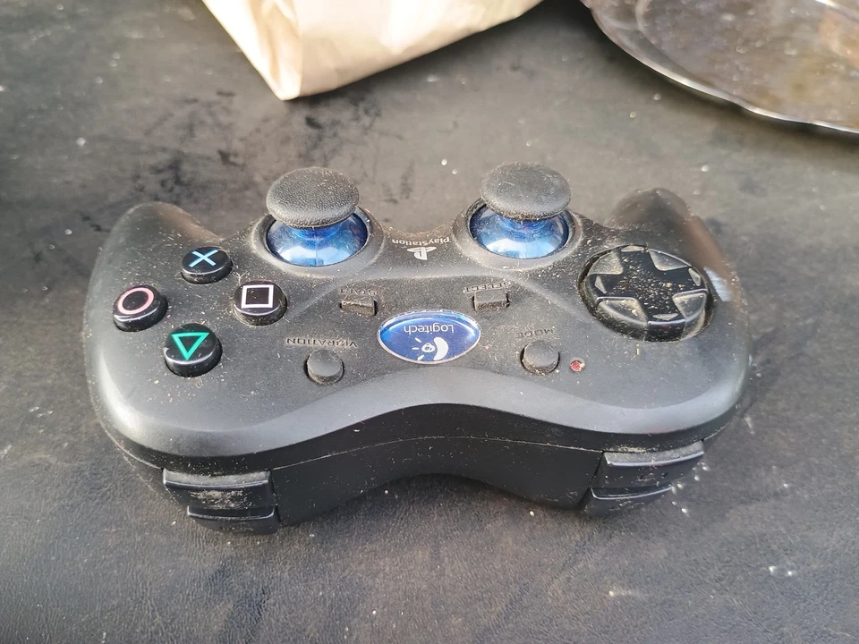 Logitech PlayStation 2 PS2 G-X2D11 Wireless Controller- NO DONGLE - Image 2 of 4