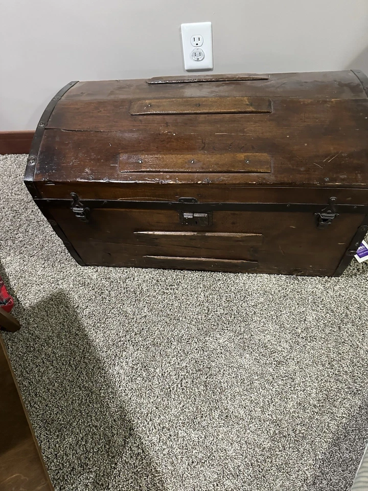 Vintage Antique Old Style Wood Chest Trunk Treasure Box Case Storage Home Decor - Image 3 of 4