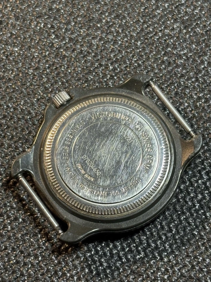 Victorinox Swiss Army Men Quartz Watch Composite Case For PARTS or REPAIR - Image 4 of 4