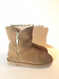 uggs with gold zipper