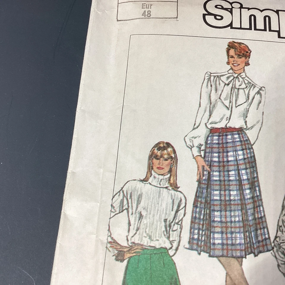 Misses Sewing Pattern, Skirts.Fuss Free Fit, Size 20 Uncut - Image 3 of 4
