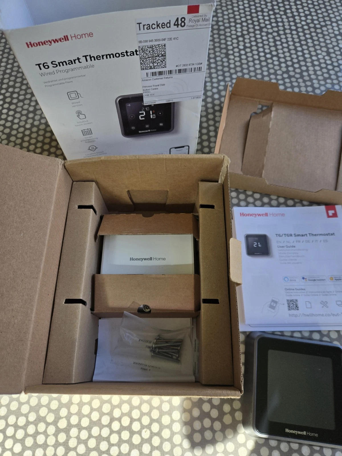 Honeywell T6 Smart Wired Thermostat Y6R910WF6042 New in box