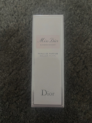 Miss Dior Blooming Bouquet Perle de Parfum, Roller Pearl, 0.67oz (20mL) - NEW