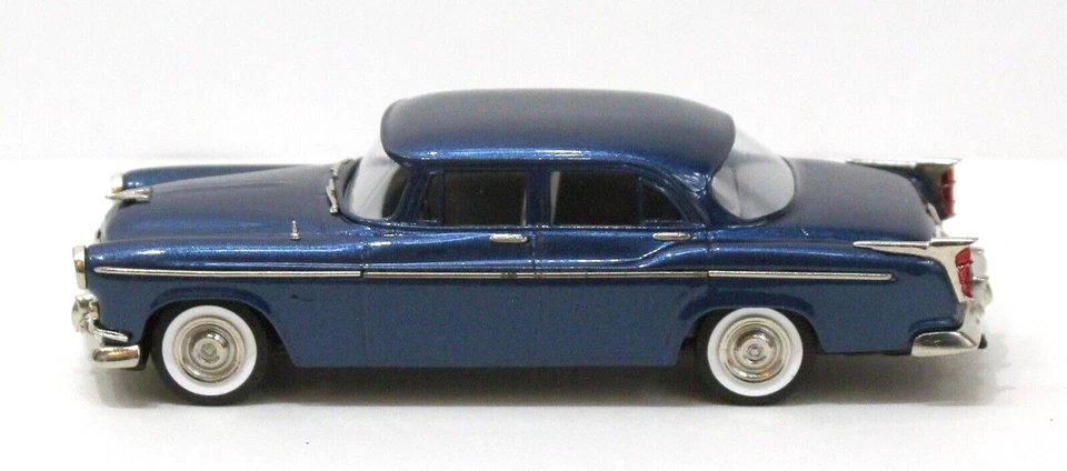 Brooklin 165 A 1955 克莱斯勒温莎 4 门轿车 1: 43 米蓝色完好/盒 2010 — 第 2/4 张图片