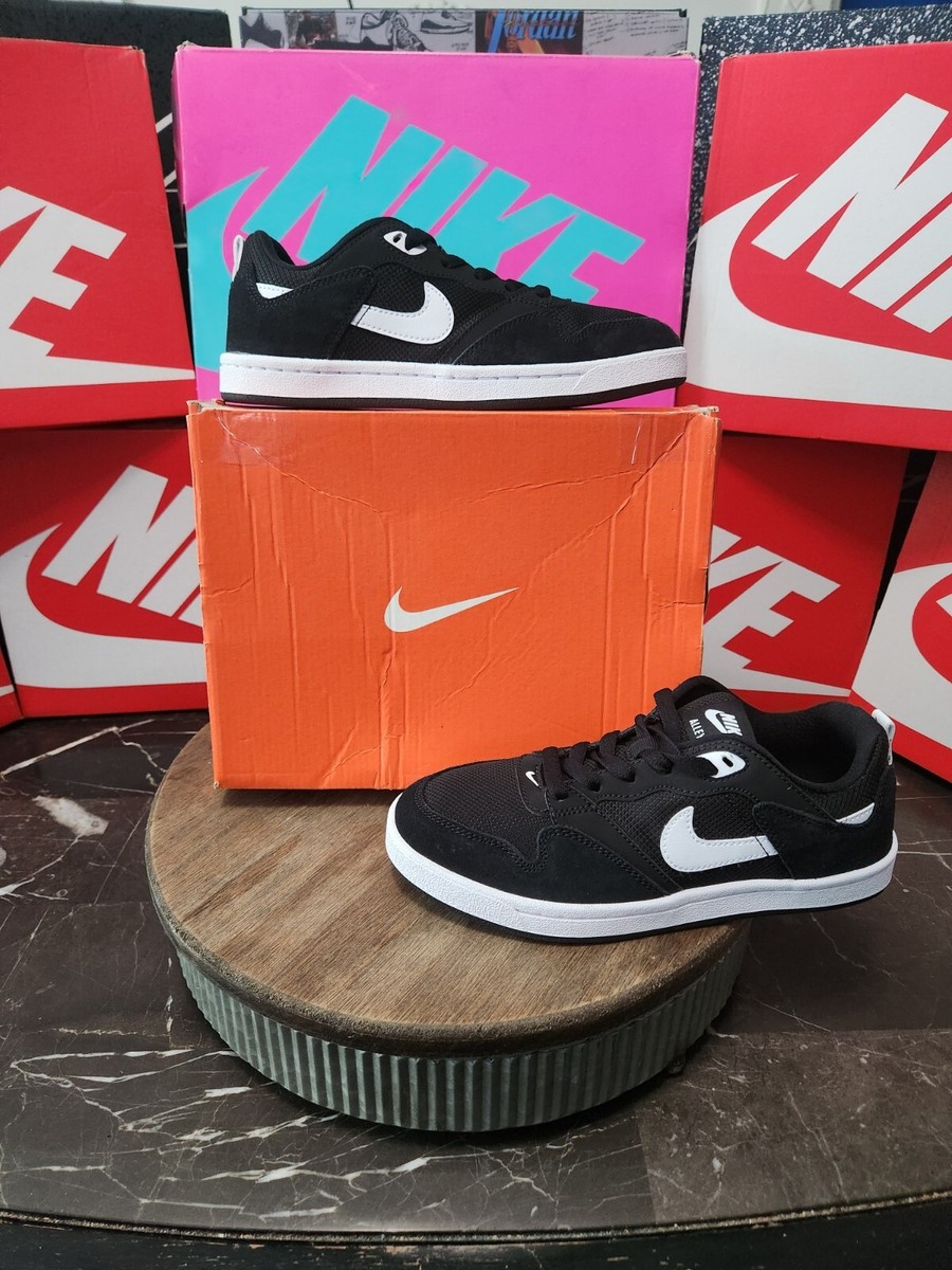 100% AUTHENTIC DS!! NEW NIKE SB ALLEYOOP' BLACK WHITE SIZE