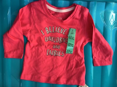 Baby Mädchen dunkelrosa Langarm T-Shirt mit I believe in Unicorns and Fairies