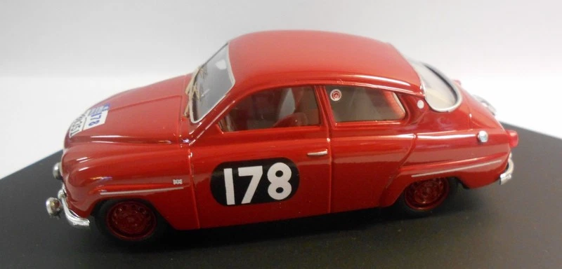 Modelo Diecast Trofeu escala 1/43 - 1505 SAAB 96 1ª RAC 1960 Foto 2 de 3