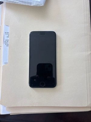 Apple iPhone 8 Plus Unlocked Various Colors 64GB 128GB 256GB Smartphone Used