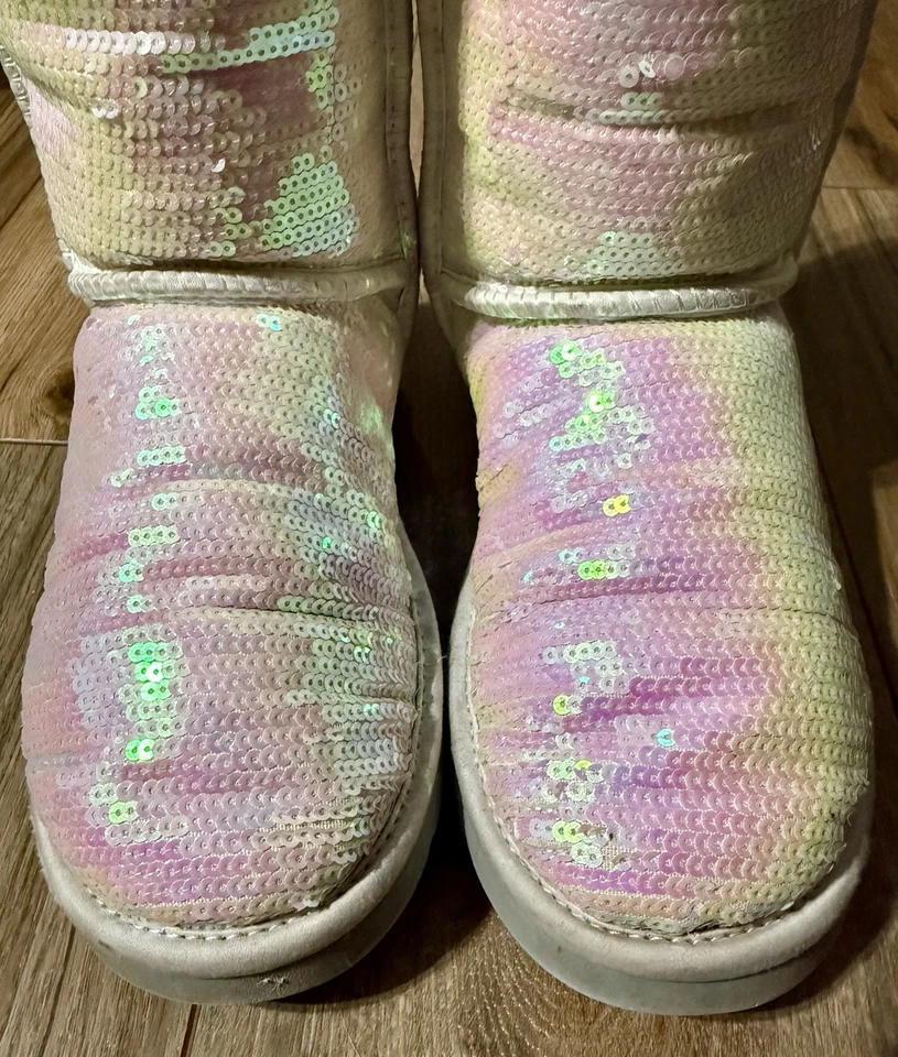 Botas Cortas UGG Blanco Brillante I Do Lentejuelas Iridiscentes Lana Genuina Talla 7 Mujer Foto 4 de 4