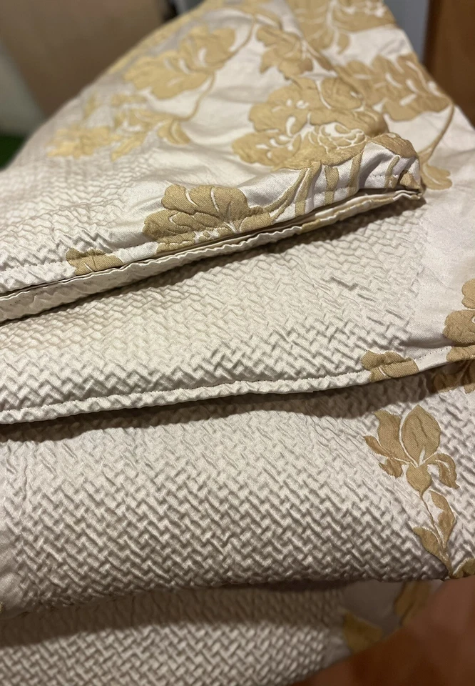 Edredón Croscill White Label bronceado dorado cachemir KING Foto 3 de 4