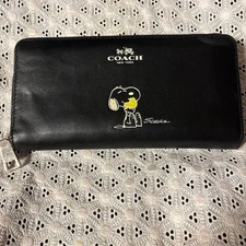 COACH Snoopy long wallet black
