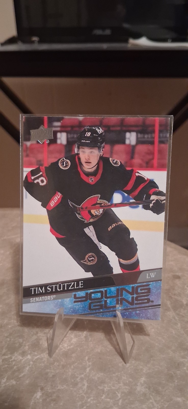 2020-21 Upper Deck - Young Guns Tim Stutzle #482 (RC)