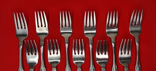 Oneida Raphael Salad Forks Distinction Deluxe HH Stainless Flatware Set Of 11 - Picture 2 of 13