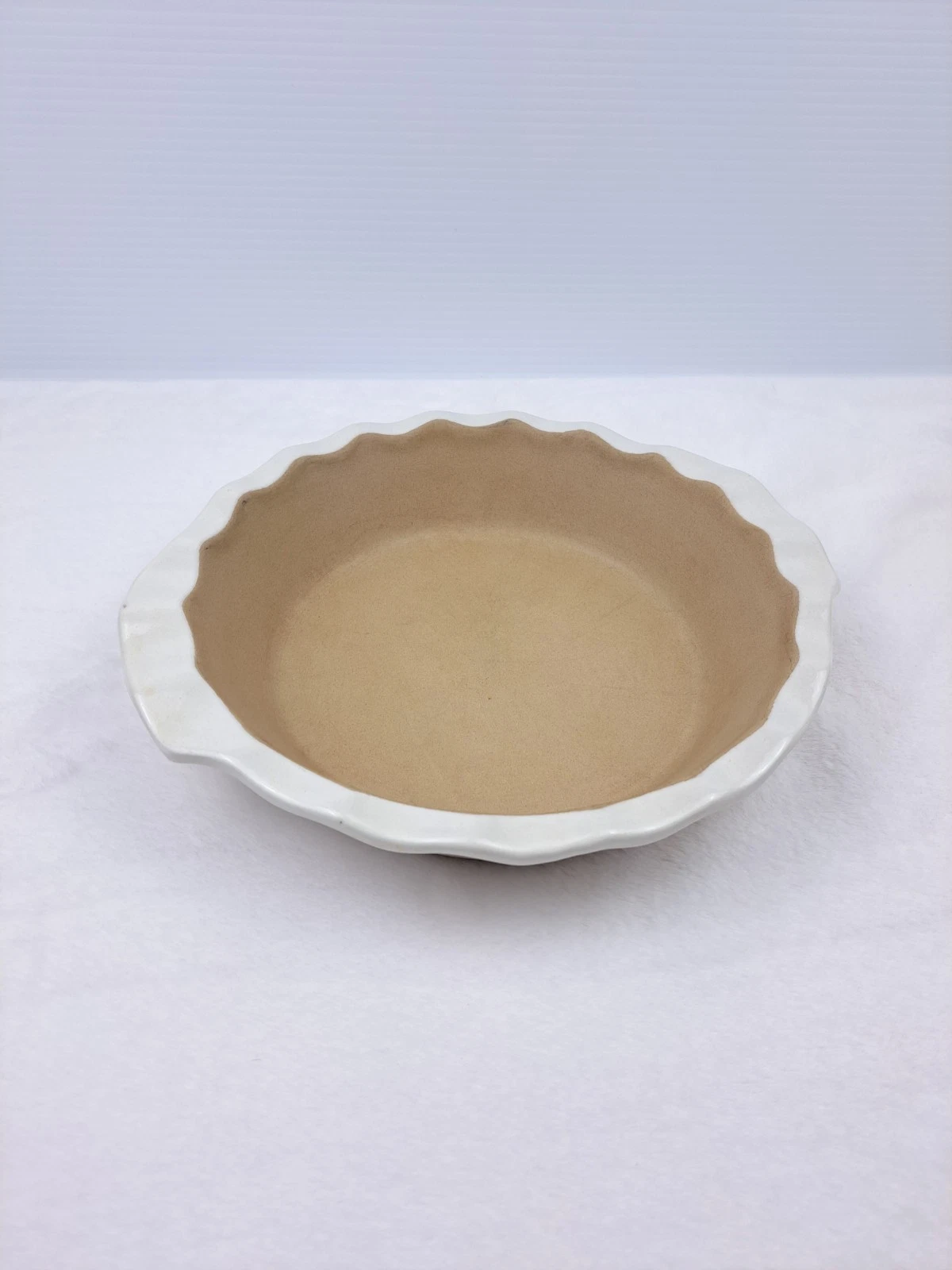 Pampered Chef Heritage New Deep Dish Pie Plate 9” Vanilla Fluted Stoneware Ivory